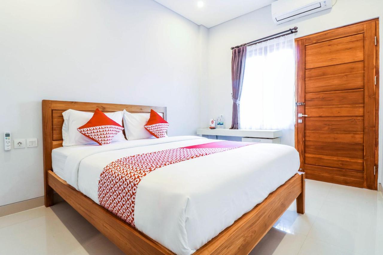 Oyo 1200 Kencana Residence Jimbaran  Exterior photo
